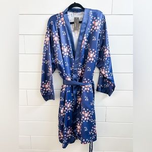 Morgan Lane x FabFitFun navy floral robe